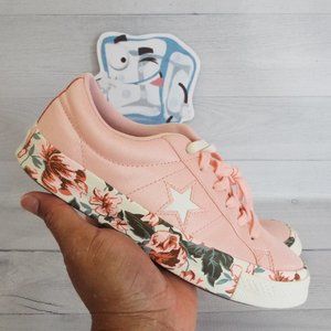 🆕️ Converse One Star 'Pink Floral' (GS) sz 6, 262822C